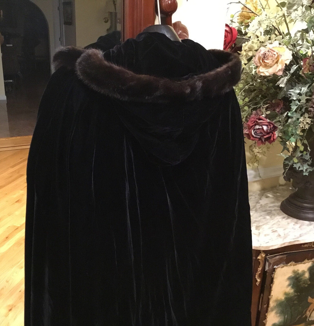 Vintage Heavy, velour, Theatrical ￼Cape Coat Made In England 57" Long Free size￼