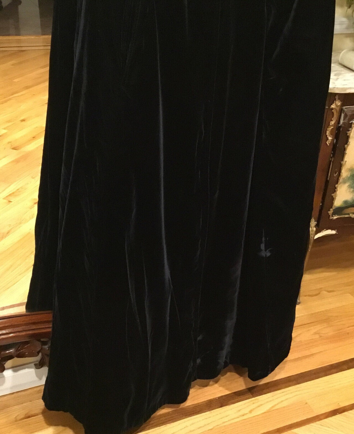 Vintage Heavy, velour, Theatrical ￼Cape Coat Made In England 57" Long Free size￼