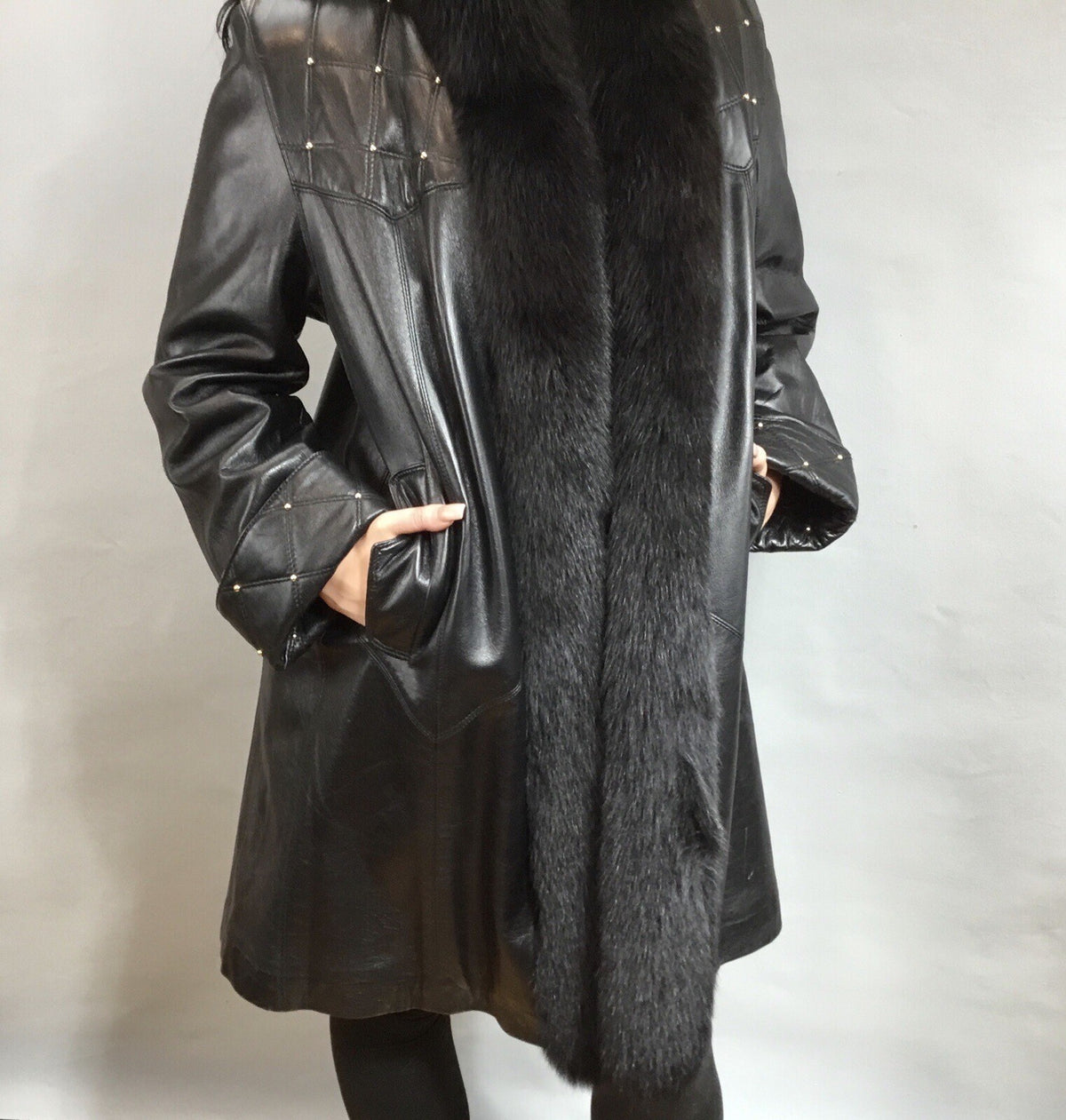 Leather￼ ￼And Fox  Coat  Coat Sz  M