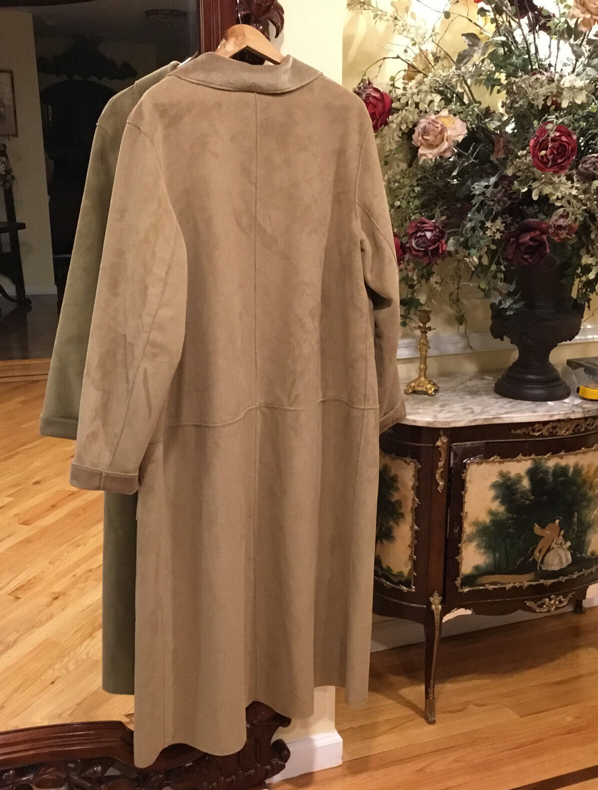 ￼COAT FAUX  SUEDE SZ 18 W