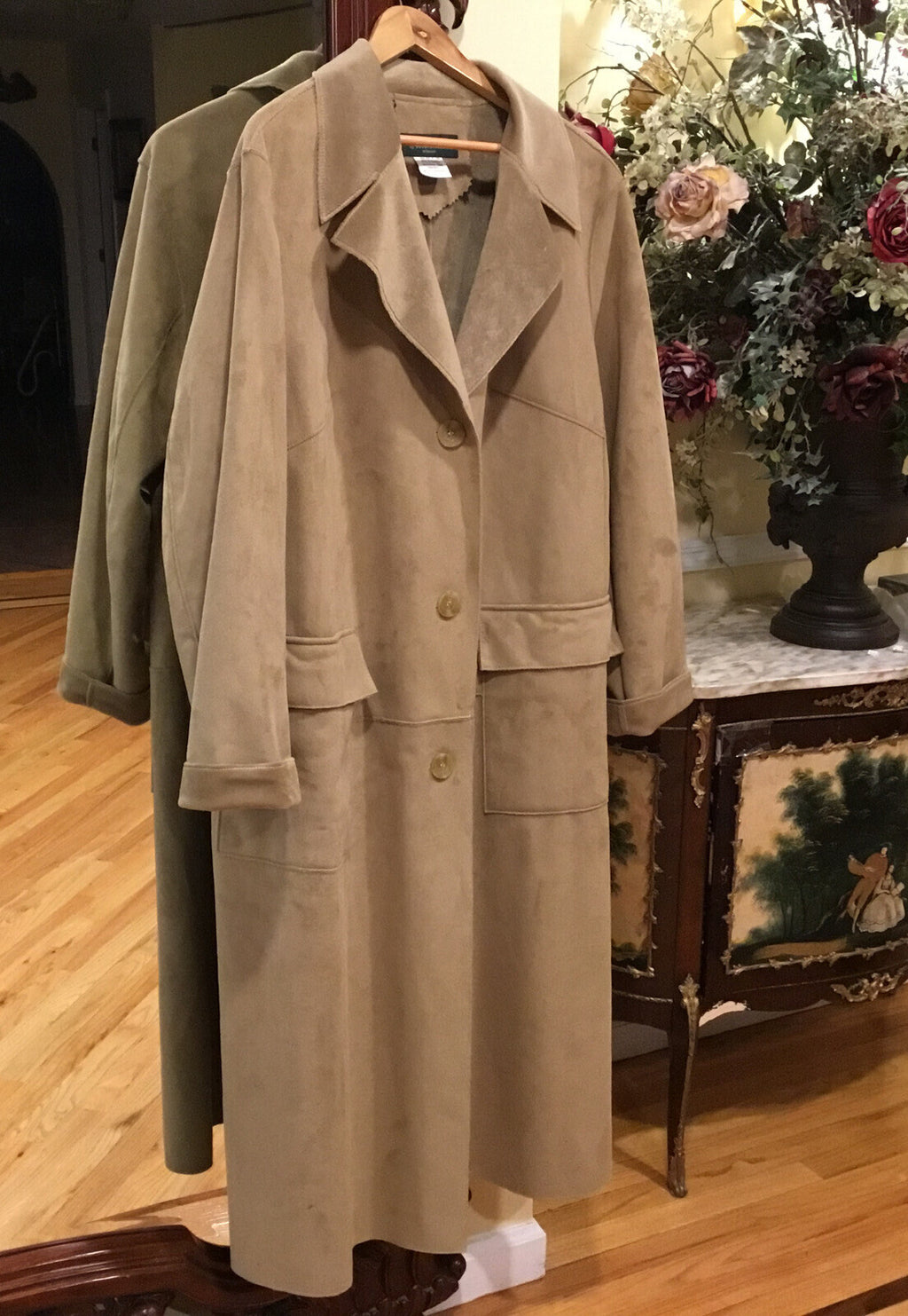 ￼COAT FAUX  SUEDE SZ 18 W