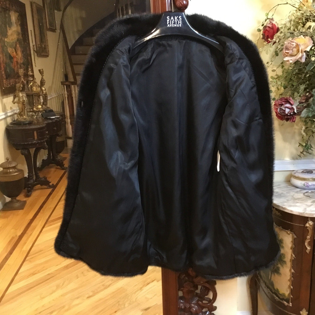 Beautiful And soft Real mink coat size ￼￼ Medium￼ Excellent Condition ￼